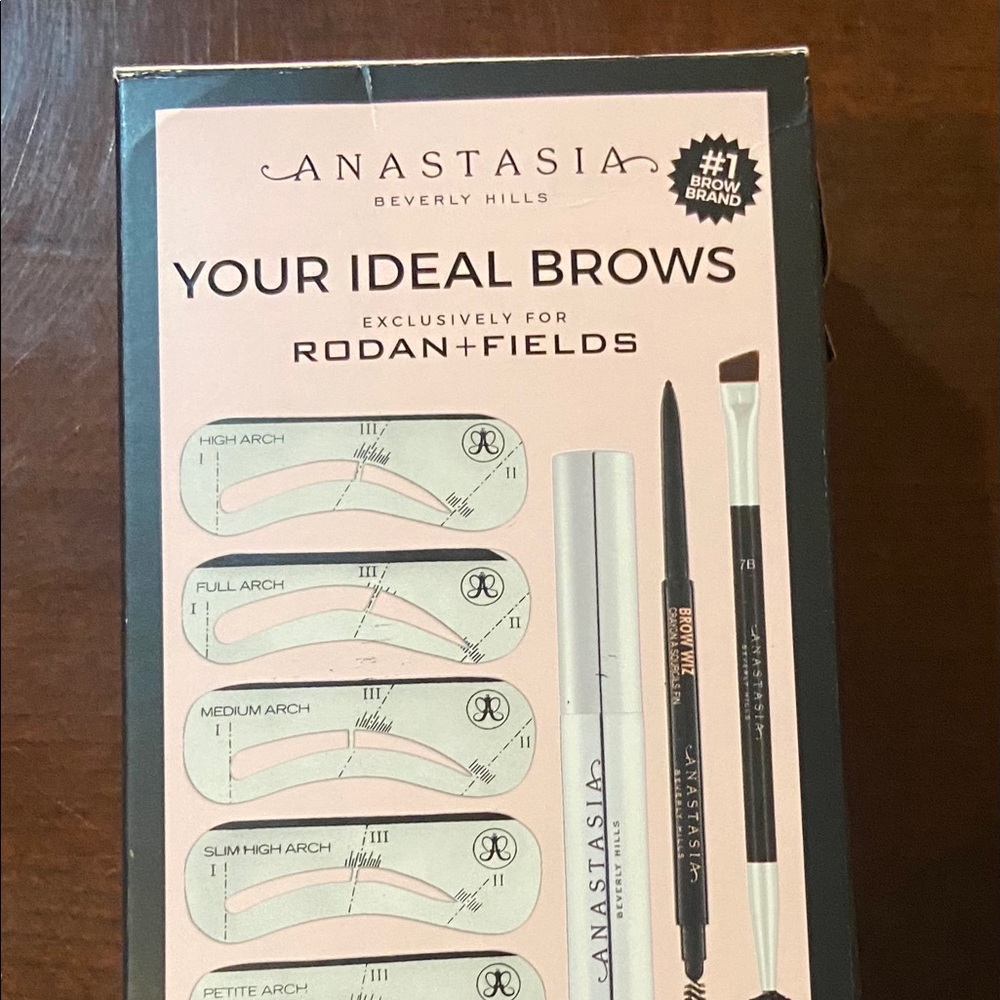 Rare!  Anasthasia Rodan + Fields Eyebrow Kit